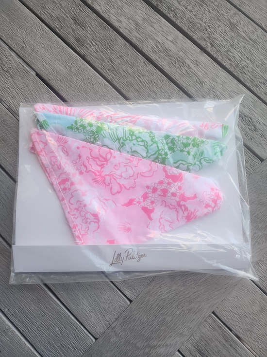 Lilly Pulitzer Accessories - Lilly Pulitzer Floral Bandana Set - Pink & Green
